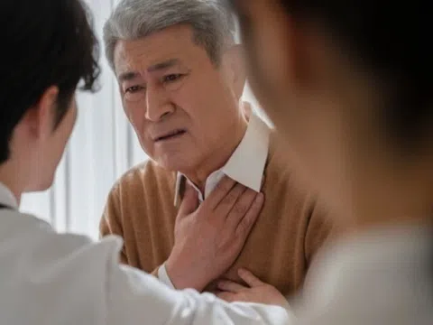 Ông nội đặt tên cực hay cho cháu nhưng nhân viên hộ khẩu ghi nhầm, mẹ không giận mà còn biết ơn