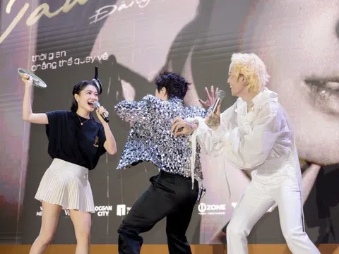 Thủy Anh cầm chảo "đánh ghen" BB Trần trong fan meeting "Thanh xuân năm ấy" của Đăng Khôi