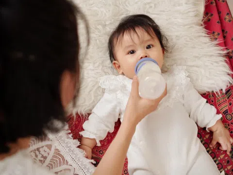 Tất tần tật những băn khoăn của hội bỉm sữa trên MXH về Lactoferrin