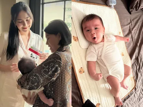 MC Mai Ngọc khoe quý tử mới 2 tháng tuổi đã biết "tám chuyện", bà ngoại sang thăm là có quà cho cháu