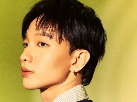 Hoàng Dũng cầu hôn bạn gái trong album "Xoay tròn", gây xúc động khi nhắc lại quá khứ qua MV mới 