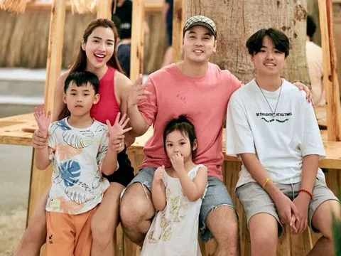 Ưng Hoàng Phúc tâm sự gia đình từ 5 người nay còn 4, sốt sắng khi con trai riêng của vợ đoàn tụ với bố ruột