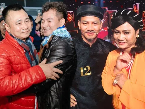 Tự Long nhớ thời Xuân Bắc chưa lên chức: "Xưa làm giám đốc, còn được diễn cùng nhau"