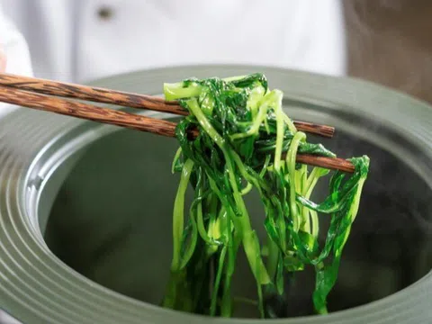 Loại "rau vô tâm" dành cho người lười, không cần chăm cũng tự lớn, mẹ nhớ cho con ăn phần thân, bỏ lá