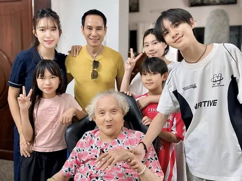 Lý Hải - Minh Hà đưa 4 con về thăm bà nội gần 100 tuổi, đạo diễn trăm tỷ về quê được anh chị chăm từng bữa ăn