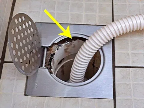Tại sao không nên cắm ống thoát nước máy giặt vào thẳng ống thoát sàn? Đây là 3 lý do