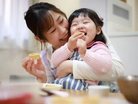 Từ bữa ăn là “cuộc chiến” đến khi con tăng cân – mẹ đã tìm được đòn bẩy đúng