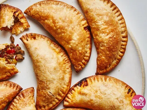 Empanadas – hương vị Nam Mỹ gói trong chiếc bánh gối vàng ruộm