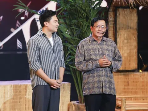 MC Quốc Trí đưa ba ruột lên sân khấu, kể câu chuyện xúc động về tình phụ tử trong "Tình Bolero"