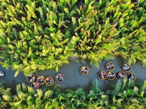 Ngôi làng duy nhất Việt Nam lọt top 20 làng đẹp nhất thế giới: Cảnh sắc như cổ tích, du khách đến "chữa lành" 3 ngày chưa chán