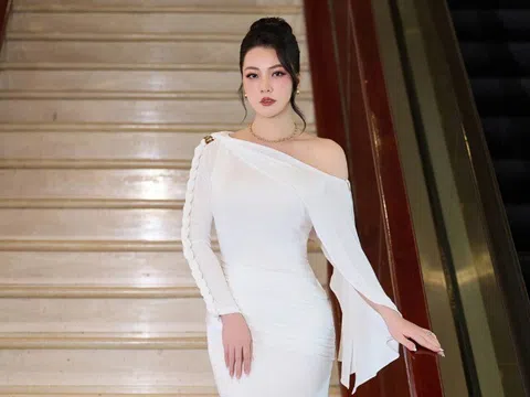 Á hậu Thụy Vân sinh con thứ 2 với đại gia kín tiếng, quý tử đầu lòng 13 tuổi "lên chức" anh trai