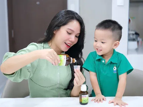Học bác sĩ nhi khoa cách chọn thuốc ho cho con “chuẩn bài”
