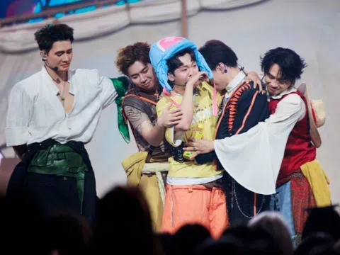 "Anh trai say hi" tập 8: Đội CONGB lội ngược dòng chiến thắng, 5 cái tên "mờ nhạt nhất" chương trình bị loại