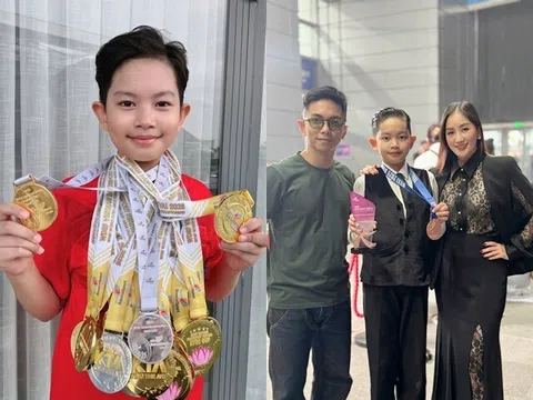 Sao Việt 24h: Con trai Khánh Thi gây chú ý khi tặng “vàng” cho cô giáo, biết số "tài sản" ở nhà khán giả trầm trồ