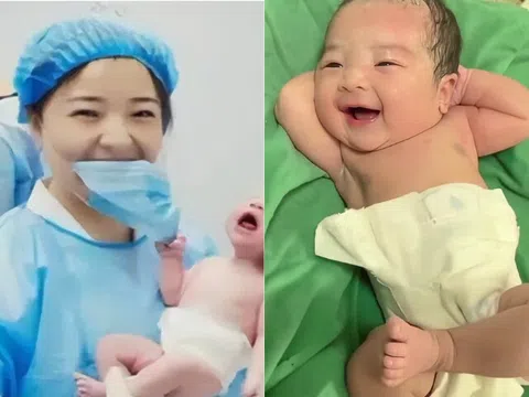 Bé sơ sinh khiến y tá đỡ đẻ “cười xỉu” trong phòng mổ, vừa chào đời thần thái đã chuẩn soái ca tương lai
