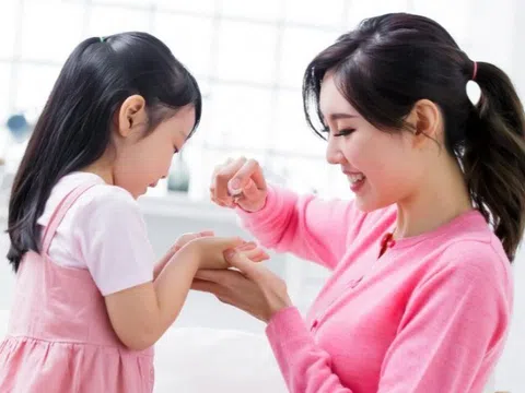 Việc nào rất dễ làm nhưng đa số trẻ không thực hiện, khiến trẻ dễ mắc tay chân miệng?