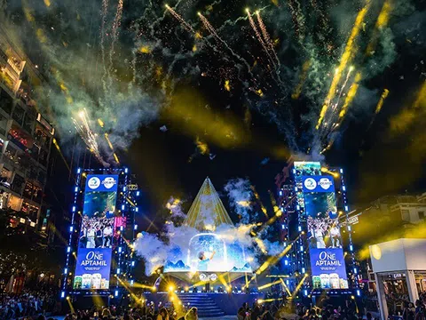 Hiền Thục, Phương Mỹ Chi, Bùi Công Nam “nuốt mic” cực cháy tại đêm nhạc thuộc chuỗi sự kiện “Vũ trụ dưỡng chất One Aptamil”