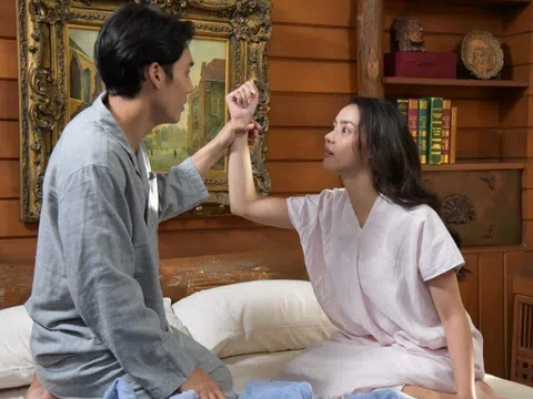 Đêm tân hôn gần gũi với chồng xong liền lăn ra ngủ, sáng tôi tái mặt khi thấy người nằm bên cạnh