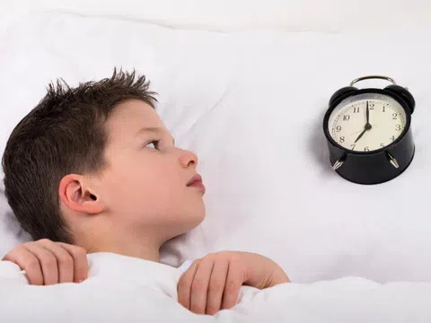 “4 cần – 3 tránh” để giúp trẻ tăng đề kháng bảo vệ sức khỏe, việc làm sai thì nhiều mẹ lại hay áp dụng