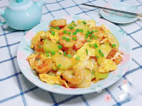 Loại quả là "ngân hàng kẽm" cực tốt cho trí não, mua về nấu canh kiểu này vừa ngon còn đẹp da