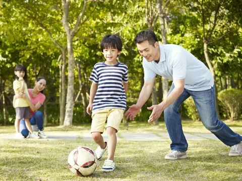 6 thói quen giúp trẻ “bật” đề kháng, tăng miễn dịch mùa lạnh, có một việc chỉ tốn 2 phút nhưng nhiều mẹ bỏ qua