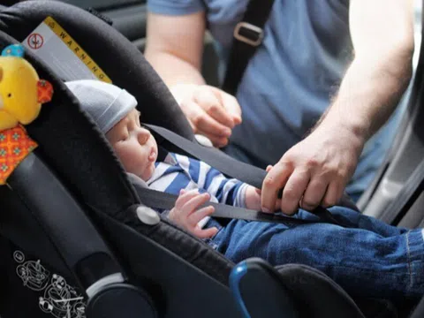 Hướng dẫn chọn vị trí lắp ghế trẻ em trên ô tô an toàn nhất, hạn chế rủi ro khi va chạm