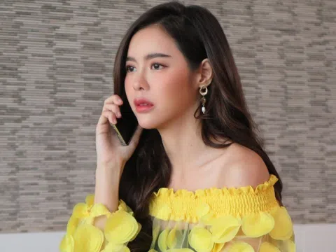 Chuẩn bị ký giấy tái hôn hôn với chồng cũ nhưng tôi vội buông bút khi nhận được một cuộc gọi