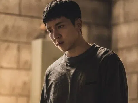 Đêm tân hôn vợ liên tục vào nhà vệ sinh, tôi bực tức sang phòng khác ngủ, sáng ra thấy cảnh tượng ám ảnh