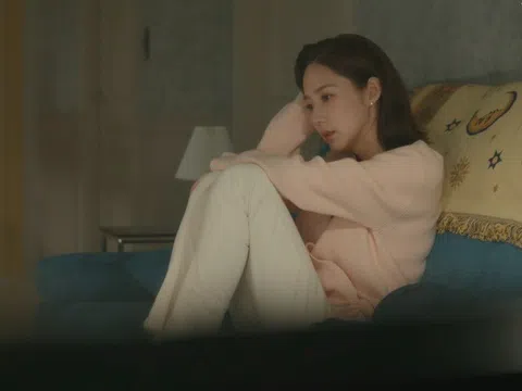 Lén đến dự đám cưới chồng cũ, lúc về anh nhắn 8 từ khiến tôi hối hận tột cùng