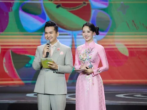 MC Hạnh Phúc - Á hậu Thuỵ Vân đồng hành, tạo dấu ấn cuối năm