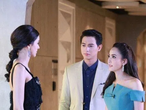 Biết chồng cũ tái hôn, tôi vội đến chúc mừng nhưng nghe vợ anh nói một câu, tôi hối hận không nguôi