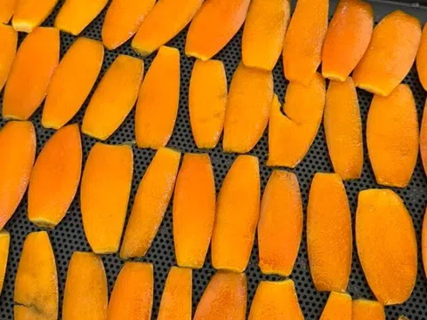 Thứ nhiều người vứt bỏ, nay thành đặc sản khoái khẩu đắt khách dịp Tết giá 200.000 đồng/kg, tốt cho sức khoẻ