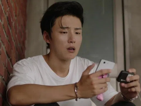 Dẫn con trai đến dự đám cưới vợ cũ, tối đó nhận được một tin nhắn, tôi khóc rồi lại cười