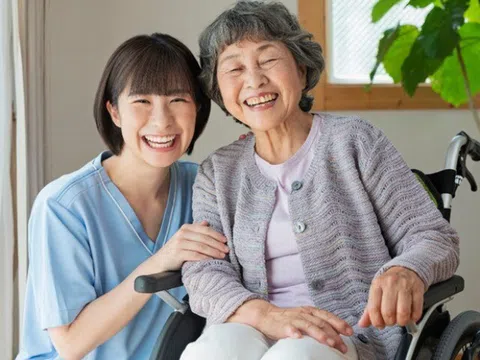 Khi nghỉ hưu, điều mà cha mẹ lo sợ nhất không phải là thiếu tiền, mà là con cái quá hiếu thảo