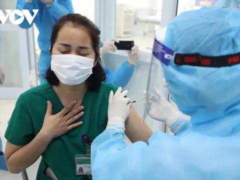 Hà Nội lên kế hoạch tiêm 200.000 mũi vaccine COVID-19 mỗi ngày