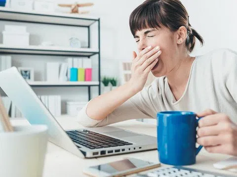 Tại sao bạn vẫn buồn ngủ sau khi uống cà phê?