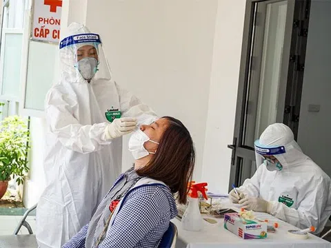 Trưa 8/8, Hà Nội thêm 31 ca dương tính COVID-19, trong đó có 1 nhân viên giao hàng