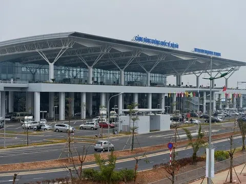 Người ở các tỉnh ra sân bay Nội Bài và Tân Sơn Nhất cần thủ tục gì?