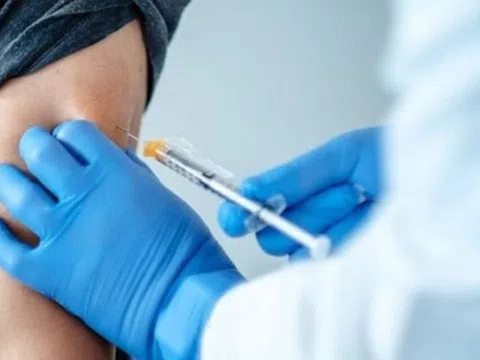 Tiêm vắc-xin khi đang bị nhiễm Covid-19 có sao không?