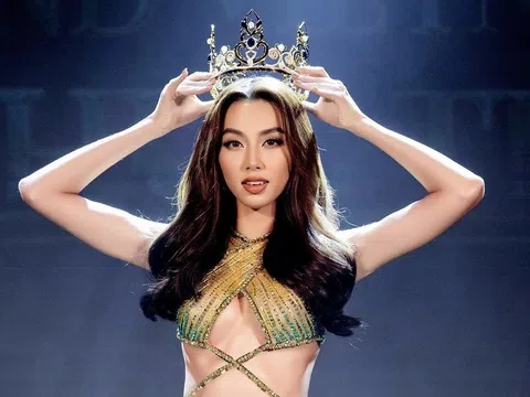 Soi học vấn "đáng nể" của Hoa hậu Hòa bình Quốc tế 2021 Thùy Tiên