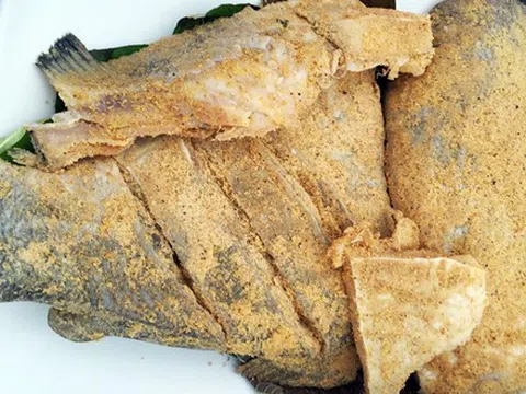 Vì sao món cá chép ủ muối chua lại tiềm ẩn nguy cơ gây ngộ độc?