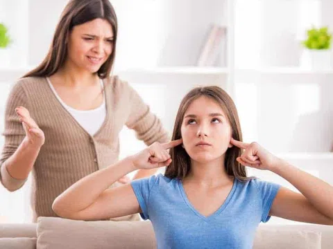 Bố mẹ có được xâm phạm đời sống riêng tư, bí mật cá nhân của con cái hay không?