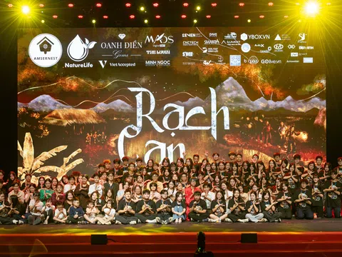 On Stage: Khi sân khấu hóa hơi thở cuộc sống