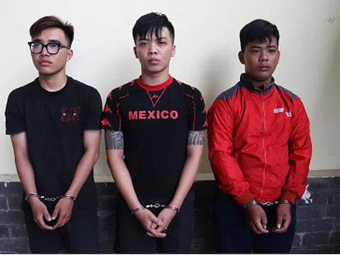 Nhận “hợp đồng” tạt sơn qua mạng, 3 thanh niên chạy xe hàng trăm km gây án rồi bị bắt