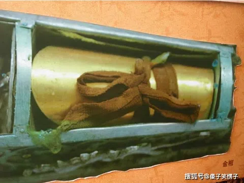 Khai quật quan tài vàng nguyên khối ở Sơn Tây nhưng không ai dám mở, bí mật nằm ở dải lụa "niêm phong" nắp quan tài