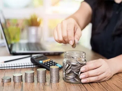 Chi tiêu Tết quá tay: Người vợ xoay xở thế nào khi “cháy túi” đầu năm?