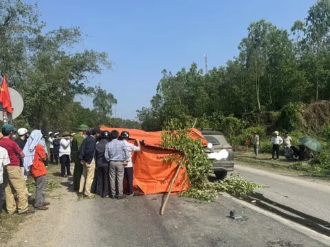 Va chạm kinh hoàng trên Quốc lộ 12A: 4 người trong gia đình thương vong