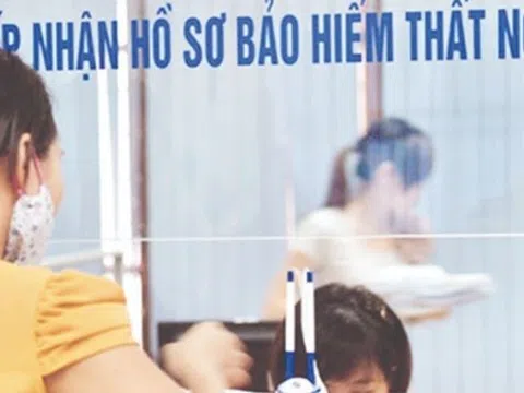 Trong thời gian hưởng trợ cấp thất nghiệp có được đi làm tạm thời hoặc ký hợp đồng mới không?