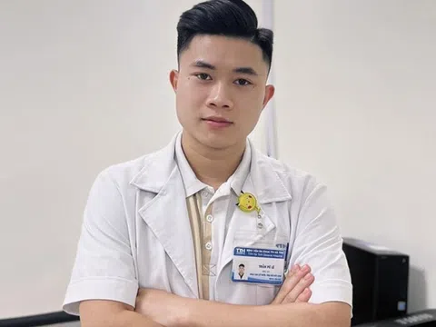 Không phải nghệ danh, đây là cái tên thật 100% của bác sĩ ở Hà Tĩnh khiến ai nghe xong cũng "sốc"