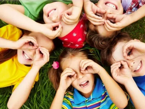 Các nhà khoa học phát hiện lợi thế ít ai ngờ của trẻ lớn lên trong gia đình nghèo